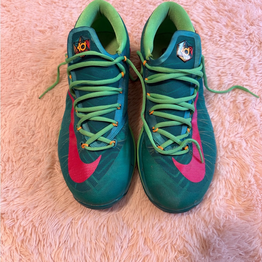Nike Teal and Pink Men's Athletic Basketball Shoes